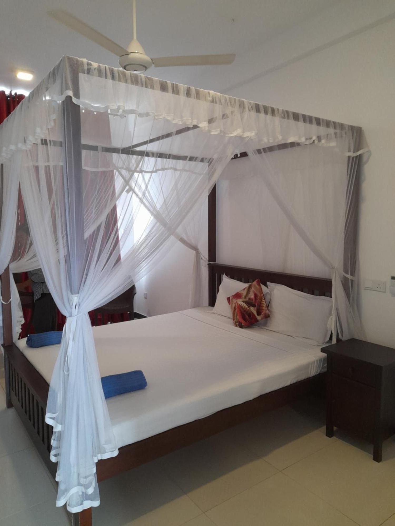 Marine Tourist Guest House At Negombo Beach מראה חיצוני תמונה